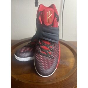 Nike Kyrie 2 Inferno Sneaker Youth 4.5‎ Y Red Athletic Sneaker Basketball Shoes